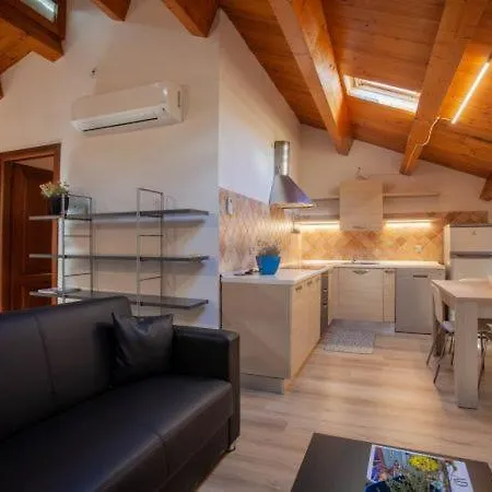 Sleeps 4 Apartman *